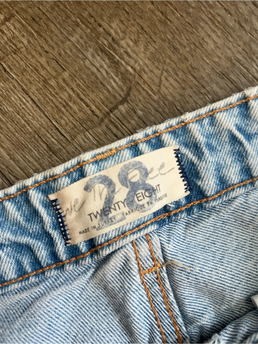 We The Free Kinsey Light Wash Distressed Wide Leg Cropped Jeans Size 28 acid - Picture 7 of 16